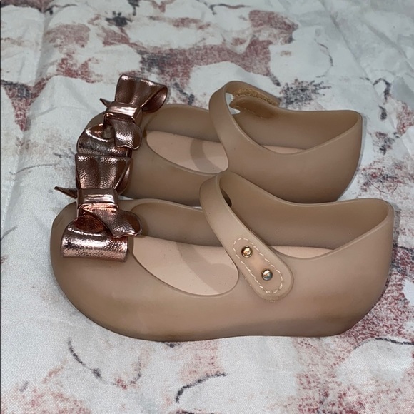Light pink Mini Melissa toddler shoes - Picture 3 of 6